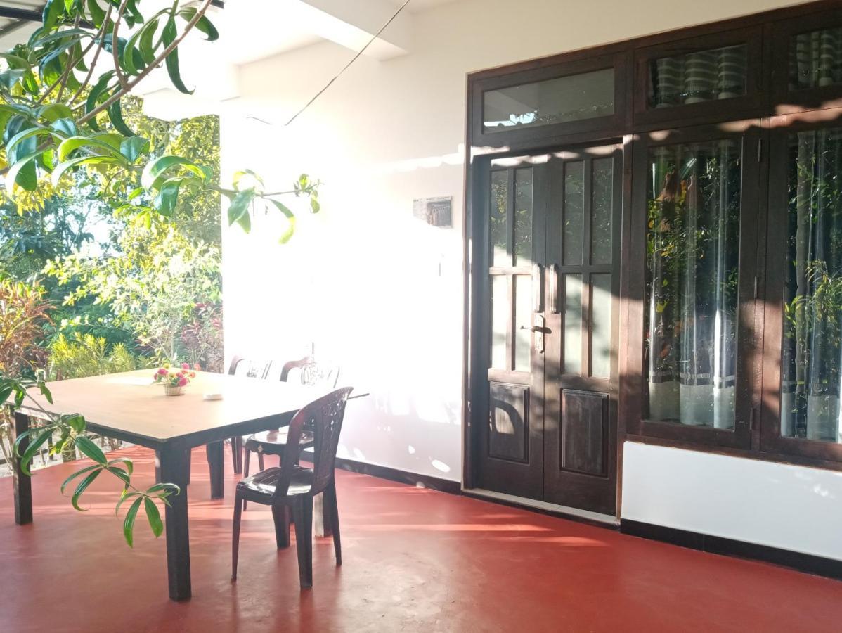 Littleadems View Bed & Breakfast Ella Exterior foto