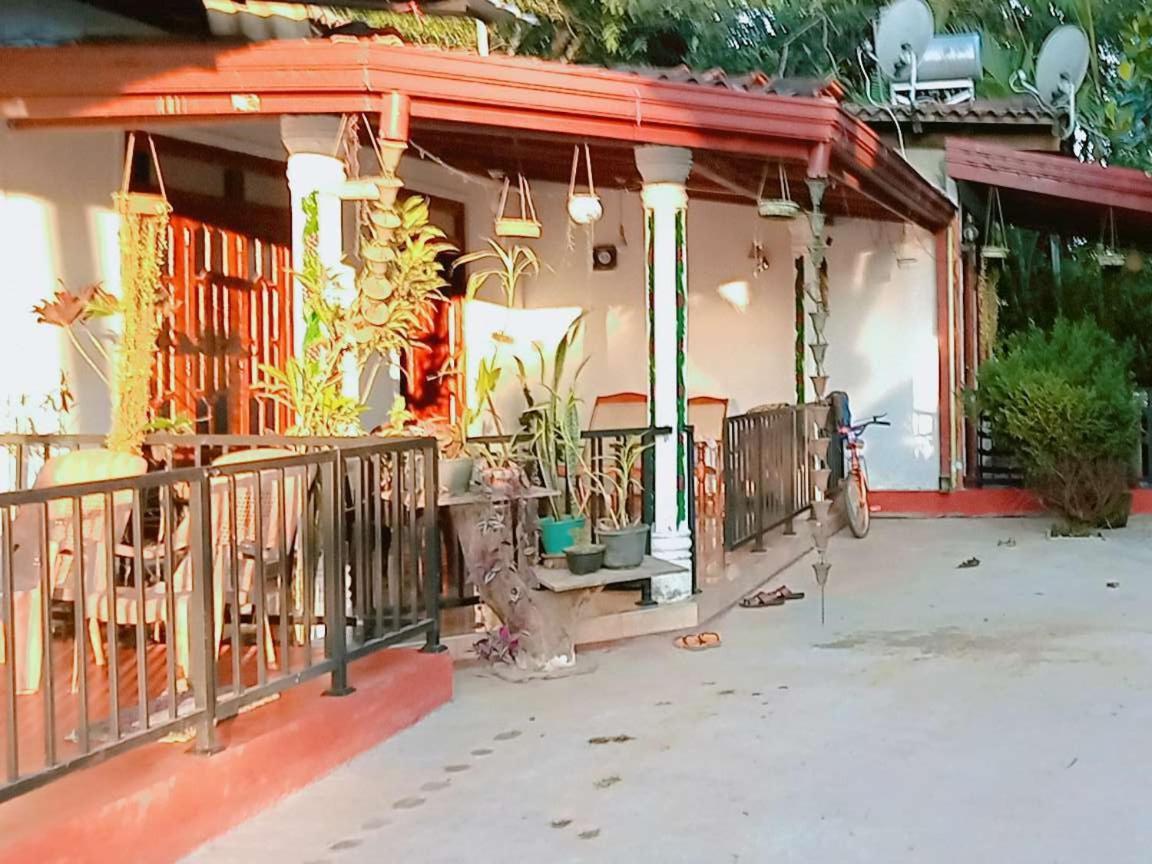 Littleadems View Bed & Breakfast Ella Exterior foto